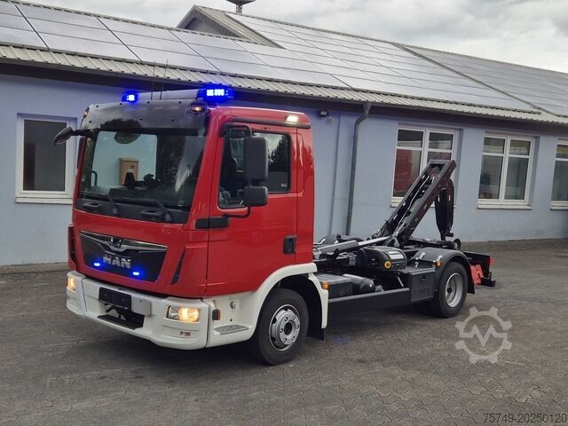 Telehoist load lugger van man TGL 8.190 Feuerwehrfahrzeug City Abrollkipper