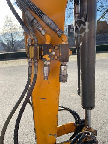Mini excavator TAKEUCHI TB 228