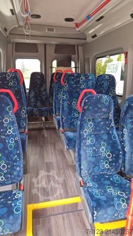 Minibus MERCEDES-BENZ 517 / 515 Frontniederflur mit  Ada Systeme