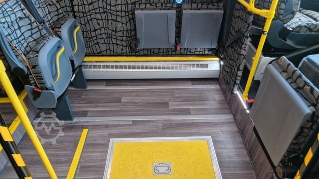 Minibus MERCEDES-BENZ 517 / 515 Frontniederflur mit  Ada Systeme