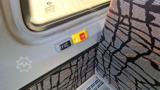 Minibus MERCEDES-BENZ 517 / 515 Frontniederflur mit  Ada Systeme