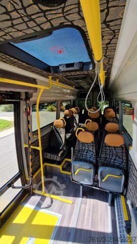 Minibus MERCEDES-BENZ 517 / 515 Frontniederflur mit  Ada Systeme