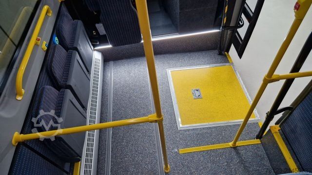 Minibus MERCEDES-BENZ 517 / 515 Frontniederflur mit  Ada Systeme