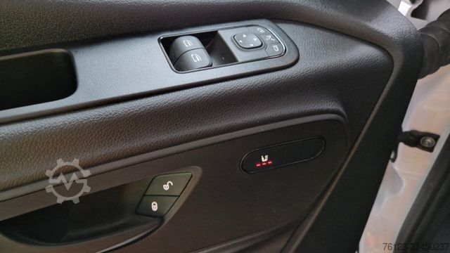 Minibus MERCEDES-BENZ 517 / 515 Frontniederflur mit  Ada Systeme