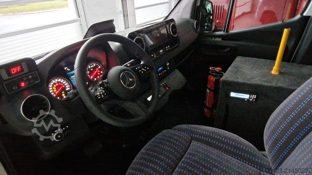 Minibus MERCEDES-BENZ 517 / 515 Frontniederflur mit  Ada Systeme