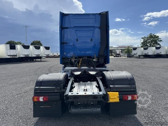 Standard SZM Mercedes-Benz 1845 LS Gigaspace Retarder 2 PTO