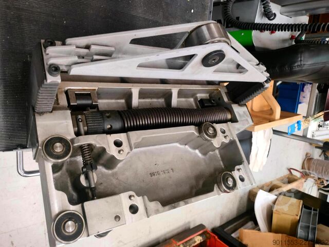 Glue-binding machine MÜLLER MARTINI Corona
