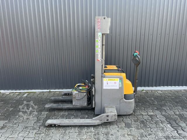 Pedestrian Stacker Jungheinrich EJC220b