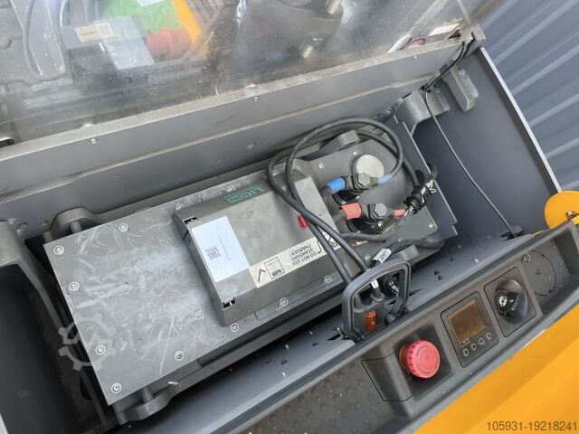 Pedestrian Stacker Jungheinrich EJC220b