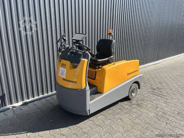Tow Tractor Jungheinrich EZS590