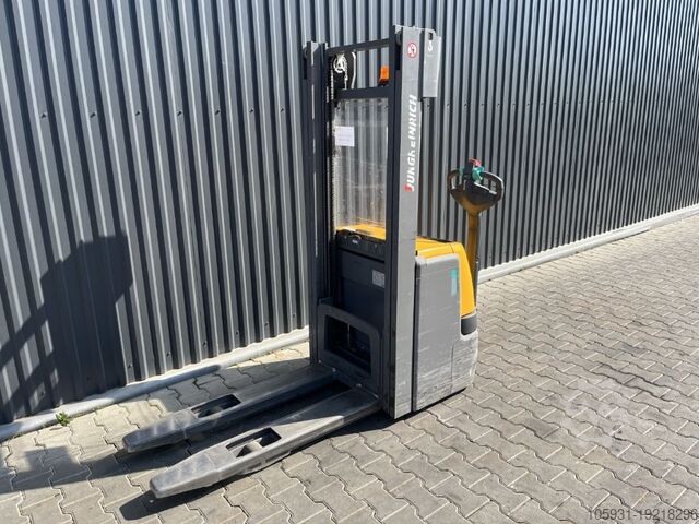 Pedestrian Stacker Jungheinrich EJC214