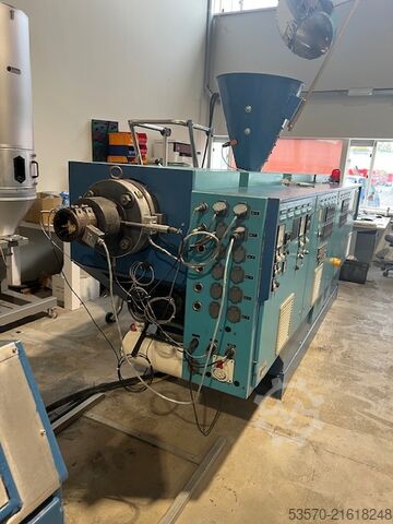 Profilanlage für Hart-PVC (300x100m) Weber & Uniplast/Greiner DS 7.22 & CAL-VAK-4P & CAT-PUL-2D