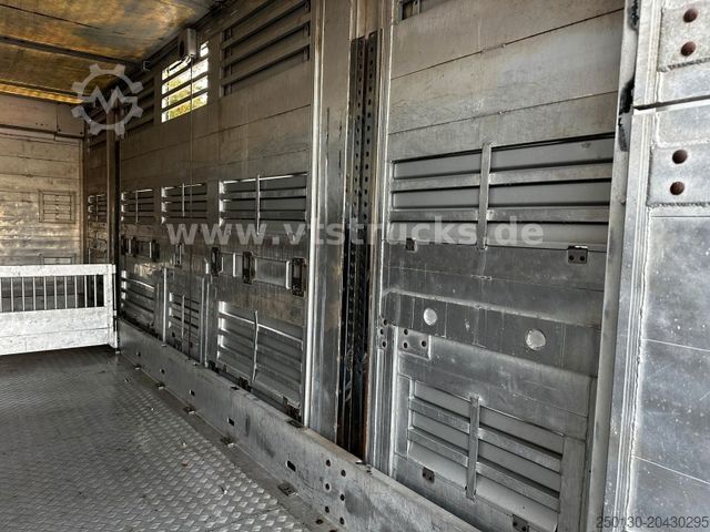 Cattle truck DAF XF 530 4x2 Finkl 2.Stock Viehaufbau