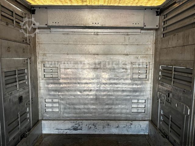 Cattle truck DAF XF 530 4x2 Finkl 2.Stock Viehaufbau