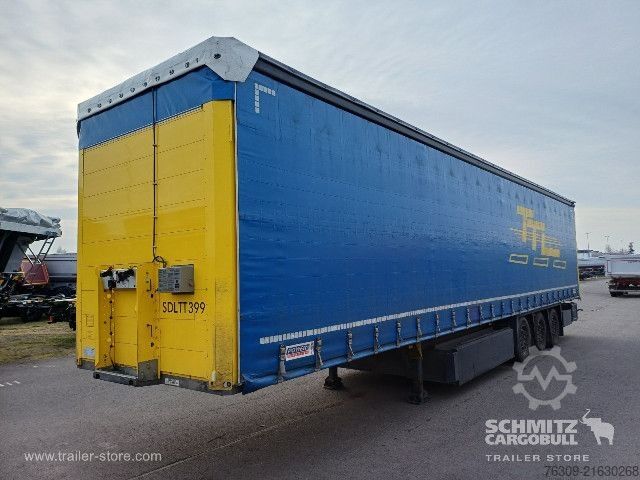Auflieger mit Pritsche & Plane Schmitz Cargobull Curtainsider Standard Getränke