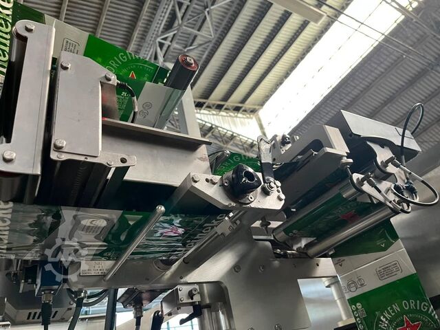 Used FUJI 410 sleeve applicator labeling machine for PET 10000 BPH Fuji Seal 410 DT-STH-DHA