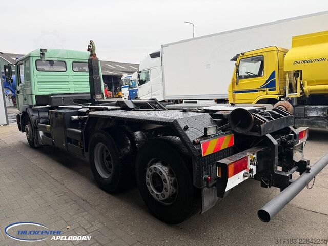 Hakenarmsystem MAN 26.403 Euro 2, Stuuras, Handgeschakeld