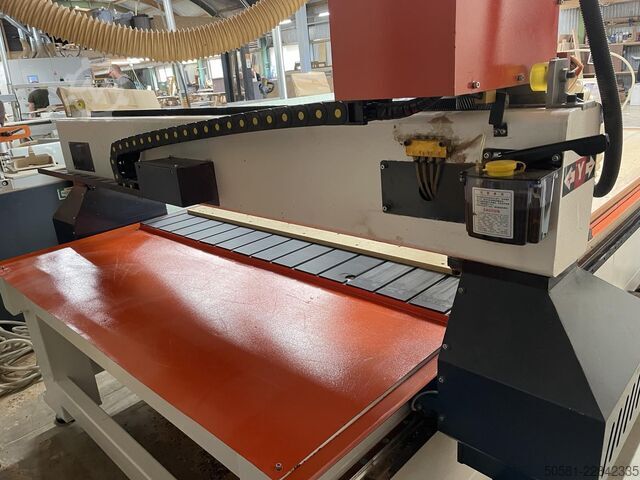 4.5 kW HSD Air cooling spindle 3-axis CNC Router FS1530