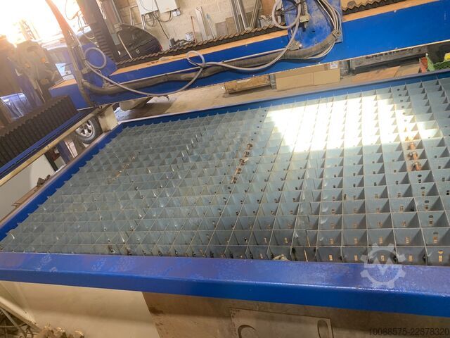 Waterjet cutting machine Ward Jet Emerald E1530