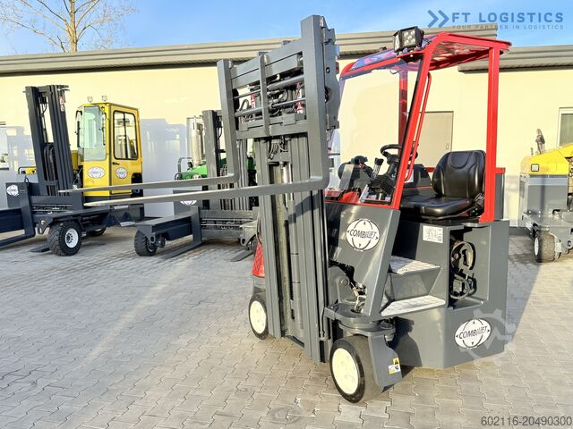 Vierwege-Gabelstapler Combilift C3000CB GAS TRIPLEX 4900 FREE-LIFT