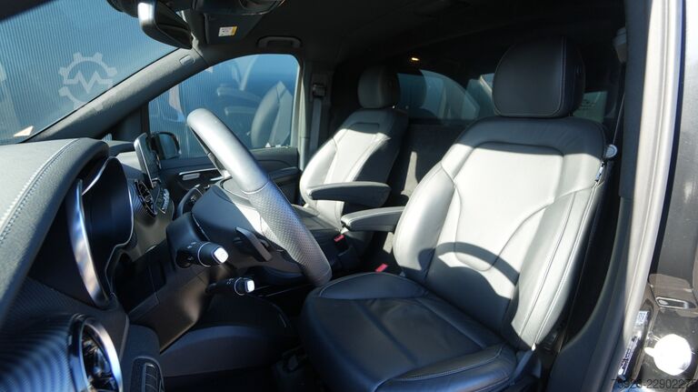 Kastenwagen Mercedes-Benz V300d AVANTGARDE AMG ONLY 11.000KM