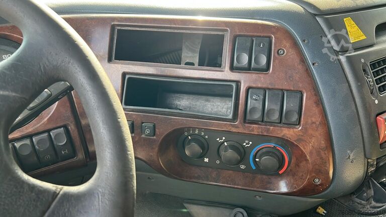 Standard-SZM DAF XF 95.430 (EURO 3 / MANUAL GEARBOX / BOITE MANU...