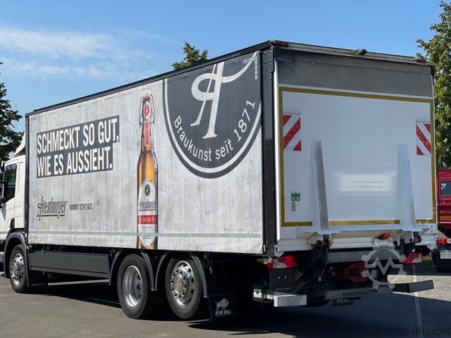 LKW mit Getränkeaufbau SCANIA P 320 / LBW / AHK / LENKACHSE / KAMERA