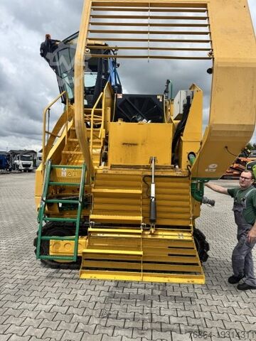 Landmaschine BACKHUS A63