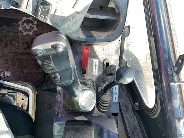 Radlader Kubota R065