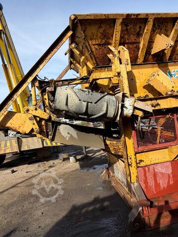 Jaw crusher Parker 0745 Hooklift Jaw Crusher