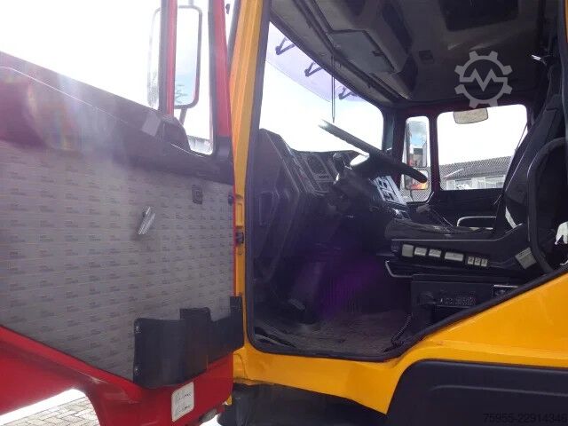Tanker truck MAN 26.414 19000 LITER,MANUAL FEULPOMP