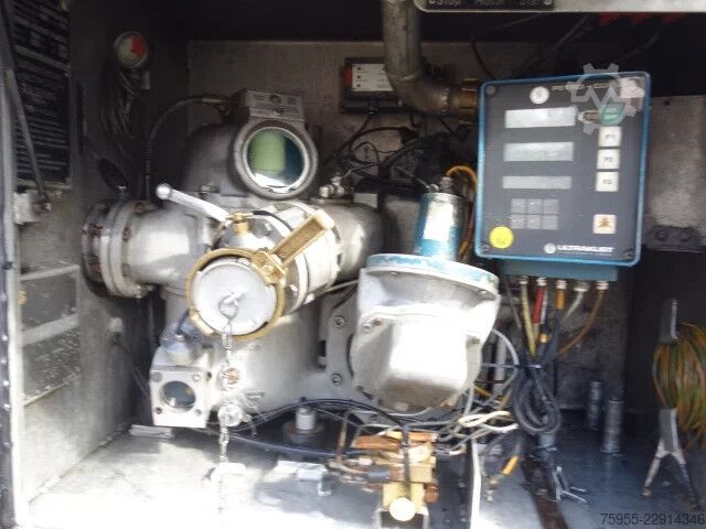 Tanker truck MAN 26.414 19000 LITER,MANUAL FEULPOMP