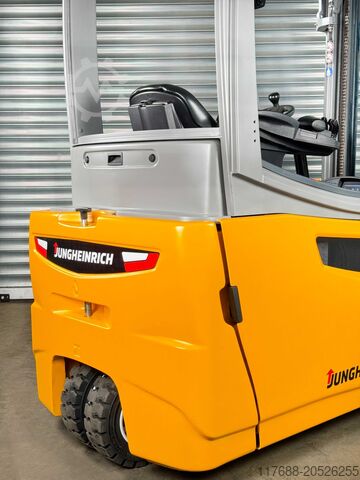 Electric 3-wheeler Jungheinrich EFG 220 - Service Neu - Batterie 90% - Nur 2.557 Std.