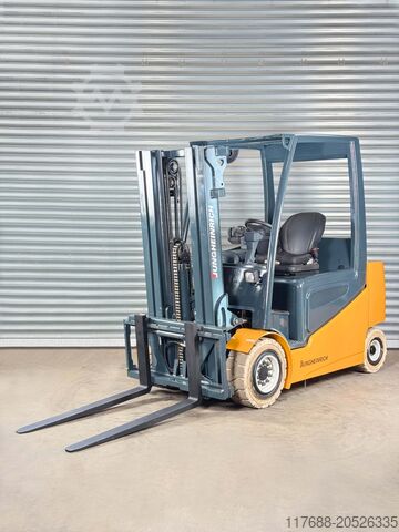 Elektro 4-Rad Jungheinrich EFG 430 - Service Neu - Batterie 92% - Triplex