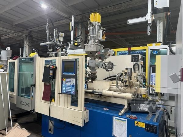 Injection molding machine KraussMaffei KM 80-180 CX