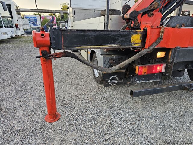 Pick-up van Mercedes-Benz 817/42AT7 Palfinger PK 5000 B Werkstatt