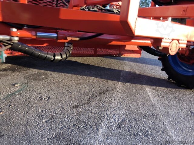 Ferrari Rotostrapp planting machine selfdriven 6 row 210 cm FERRARI Rotostrapp