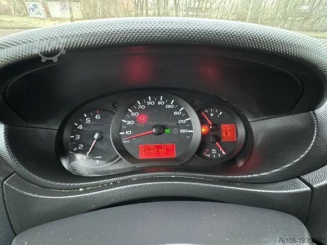 Transporter mit Koffer RENAULT Master Tiefrahmen Koffer *Rampe*Klima*4,26 Länge