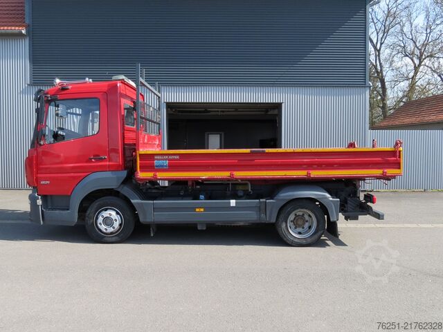 Three-way tipper Mercedes-Benz Atego 3 821 4x2 Kipper