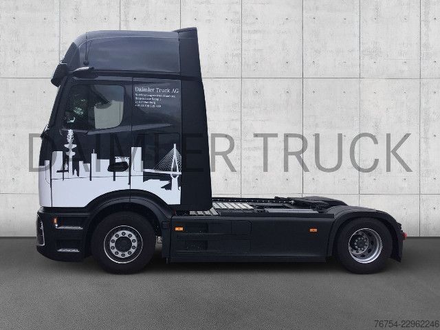 Standard SZM Mercedes-Benz eActros 600 LS SoloStar Giga SHZ Standklima