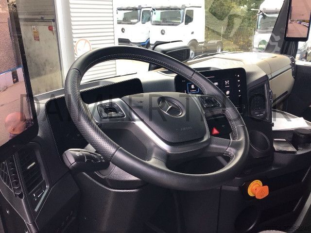 Standard SZM Mercedes-Benz eActros 600 LS SoloStar Giga SHZ Standklima