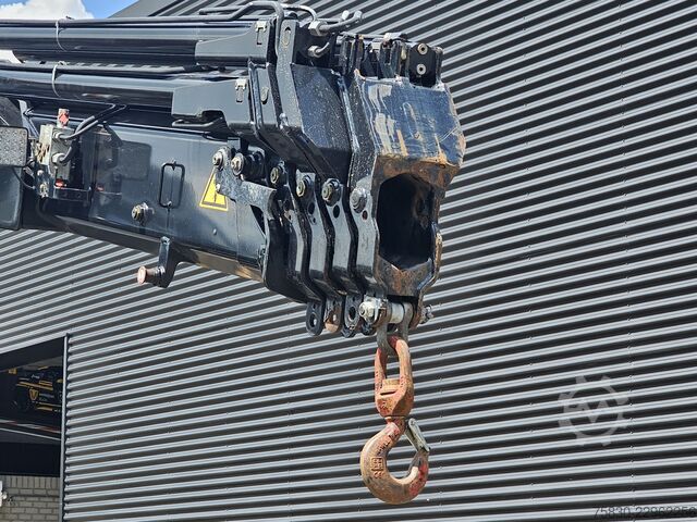 Kranwagen Volvo FH540 8X4 / 8X2 / HMF 28TM KRAN / CRANE / OPRIJ...