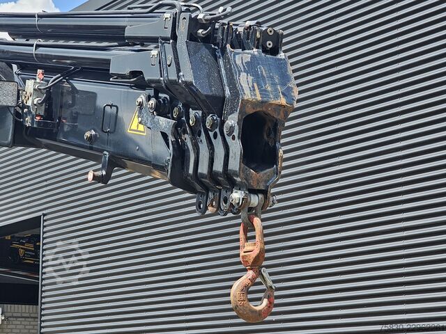 Bergungsfahrzeug Volvo FH540 8X4 / HMF 28TM KRAN / CRANE / OPRIJ- MACH...