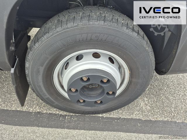 Transporter mit Koffer IVECO 70C18HA8/P Koffer/LBW