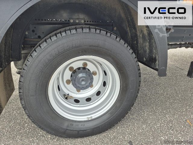 Transporter mit Koffer IVECO 70C18HA8/P Koffer/LBW