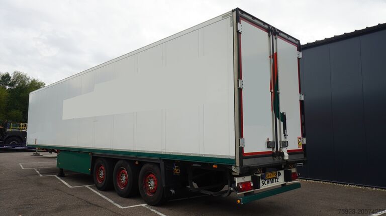 Refrigerated/frozen transport Schmitz Cargobull 3 AXLE FRIGO TRAILER BI-TEMP