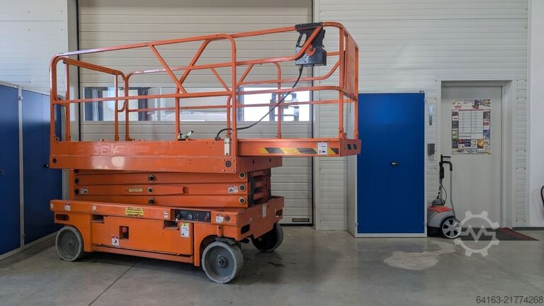 Scissor Lifts Haulotte Comapct 10