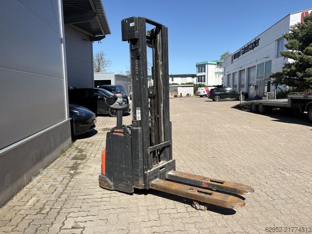 High Lift stacker Toyota SWE 160 L