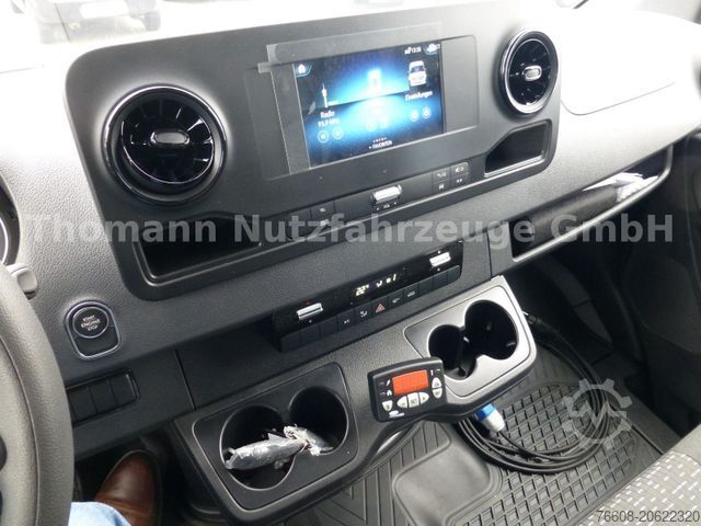 Refrigerator body van MERCEDES-BENZ Sprinter 317 CDI Kühlkoffer Xarios 300 LBW