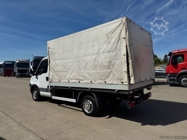 Pick-up van IVECO DAILY 29L11 *  * GETRÄNKE*PRITSCHE*ORG KM *